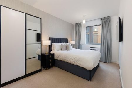 3 bedroom flat to rent - Photo 3