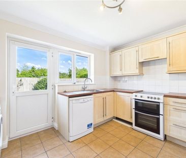 Mitchell Close, Pamber Heath, Tadley, Hampshire, RG26 - Photo 2