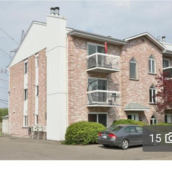 4 1/2 - Sainte-Catherine - 1 750 $/mois - Photo 1
