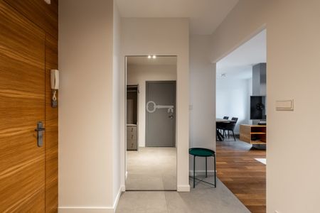 Dolny Mokotów | Garderoba | Garaż - Zdjęcie 2