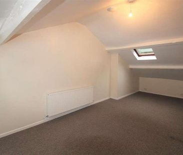 Top Floor Flat, Belle Vue Terrace, Malvern, WR14 - Photo 5