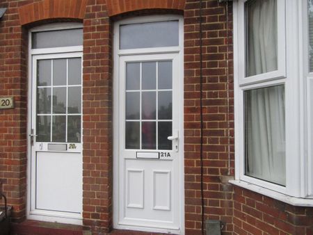 1 bedroom flat to rent - Photo 5