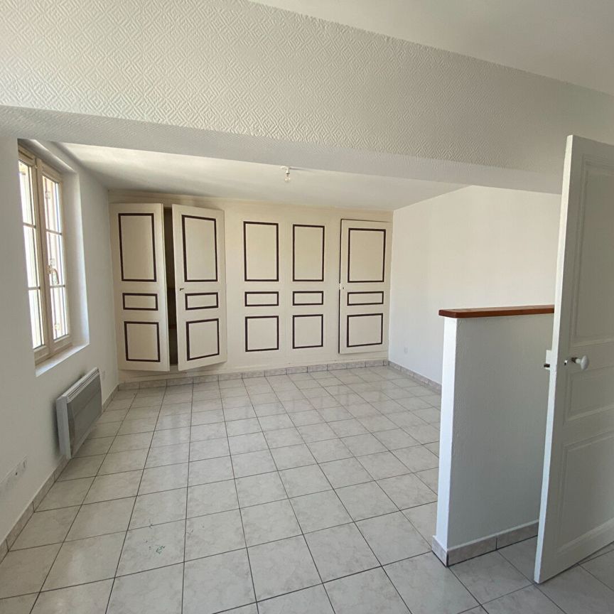 Location appartement 3 pièces, 58.57m², Longué-Jumelles - Photo 1