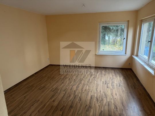 Sehr helle 2 Raum-Whg. mit Ausblick über die Stadt und Garage und *Bungalow auf dem Grundstück - Photo 1