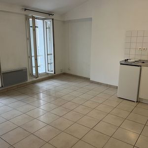 Location Appartement 2 pièces 33m² - Photo 2