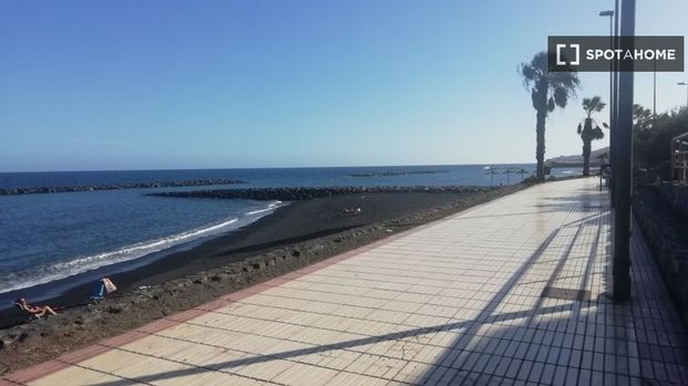 3 room luxury Flat for rent in Puerto de Güimar, Spain - Photo 1