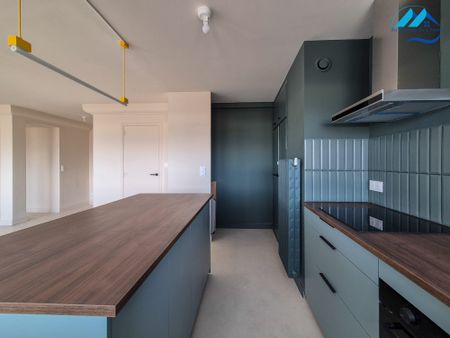 Location Appartement 4 pièces 87m² MARSEILLE 8ème - Photo 2