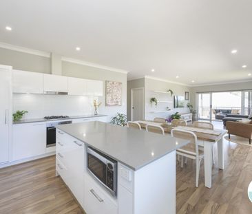 4 Nightshade Crescent, Murrays Beach NSW 2281 - House For Rent | Do... - Photo 2