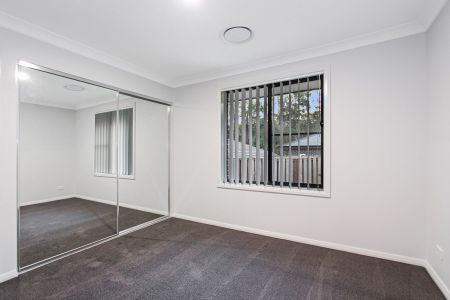Spacious Family Home!! - Photo 3