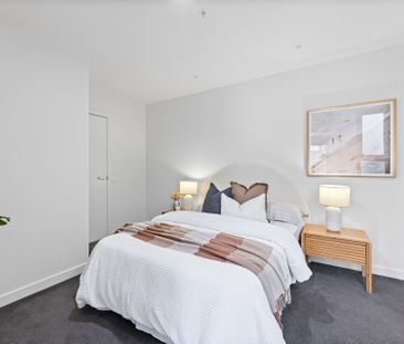 Spacious 1-bedroom on the city fringe - Photo 2