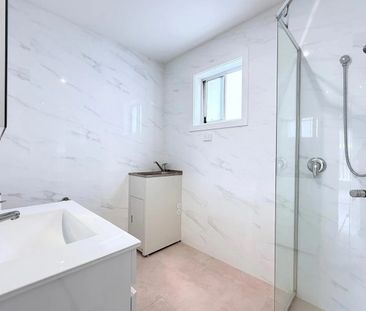 Family‑Friendly House & Granny Flat With Solar Panels - Photo 5