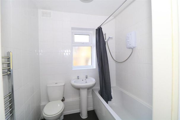 2 bedroom maisonette to rent - Photo 1