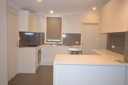 75 STATION STREET, Petersham NSW 2049 - House For Rent | Domain - Photo 2