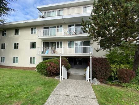 Fairview Court - Photo 4