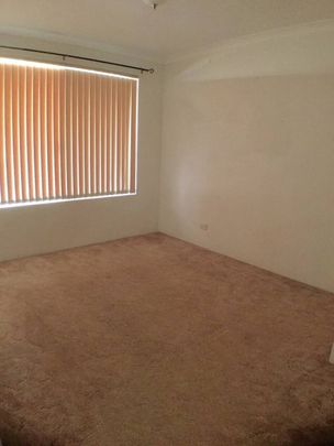 LARGE FAMILY HOME WITH STUDY! - Photo 1