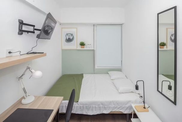 Carrer de Finestrat, Valencia, Valencian Community 46006 - Photo 1