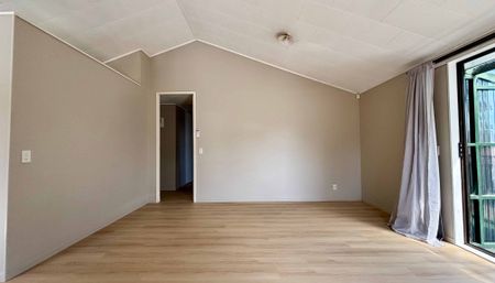 Convenient location! - Photo 3