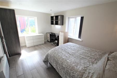 Hartisca Residence, Hartwell Road, Hyde Park, LS6 1RY, Leeds - Photo 3