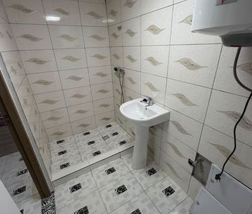 Inchiriez camere la curte - Photo 6