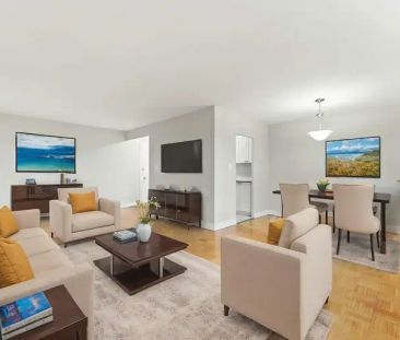 Roxborough Apartments | 330 Queen Elizabeth Drive, Ottawa - Photo 1