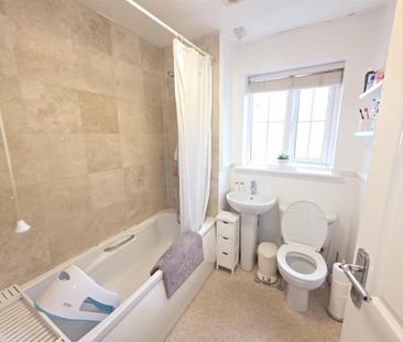 2 Bedroom Flat To Let - Photo 5