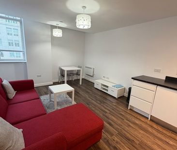 1 Bed Flat, The Strand, L2 - Photo 2