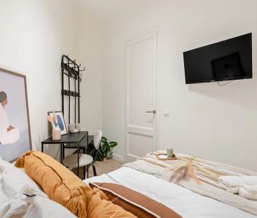 Carrer del Comte Borrell, Barcelona, Catalonia 08015 - Photo 5