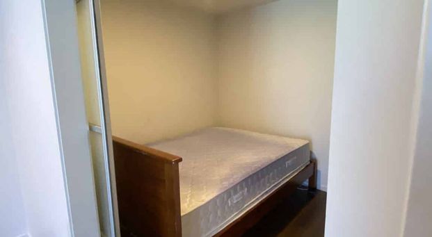 Good Location - Photo 1