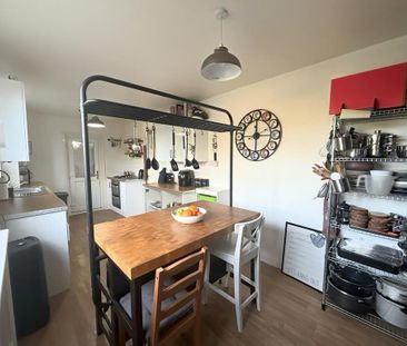 3 bedroom semi-detached house to rent - Photo 6