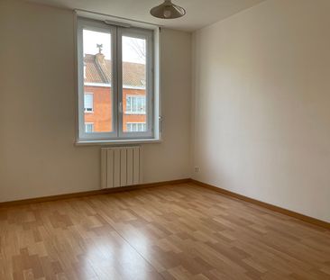 Location Appartement 3 pièces 70m² - Photo 2