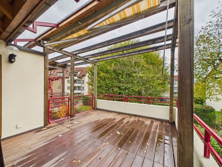 Newly renovated 6.5-room triplex duplex apartment in Wallisellen, canton ZH - Photo 3