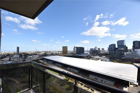 1800/63 Whiteman Street - Photo 4