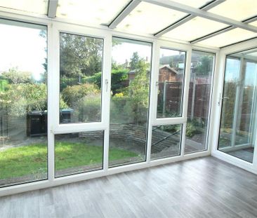 4 bedroom end of terrace house to rent - Photo 5