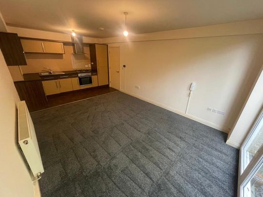 2 bedroom flat to rent - Photo 1