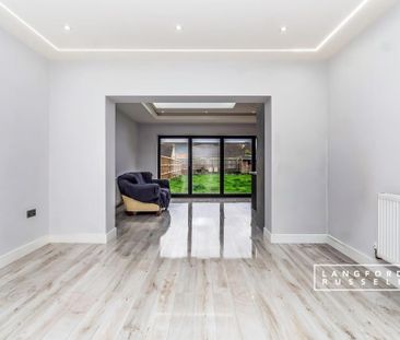 4 bedroom semi-detached house to rent - Photo 4