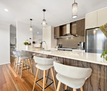 68 East Street, - Photo 2
