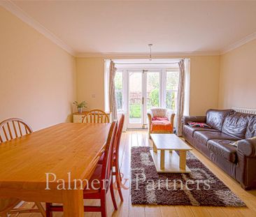 4 bedroom terraced house to rent - Photo 5