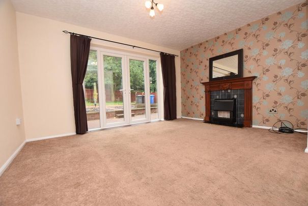 3 bedroom semi-detached house to rent - Photo 1