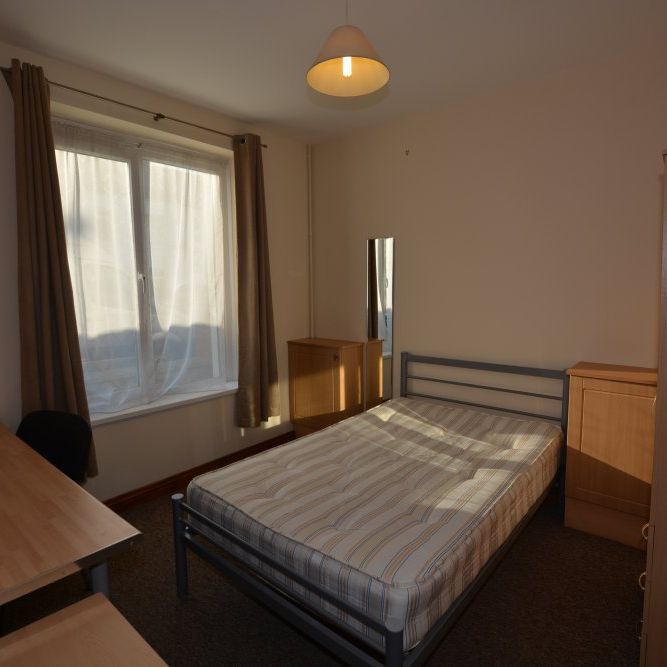 Woodville Road, Cathays - Photo 1