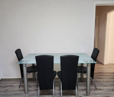 Noble Park - Photo 1