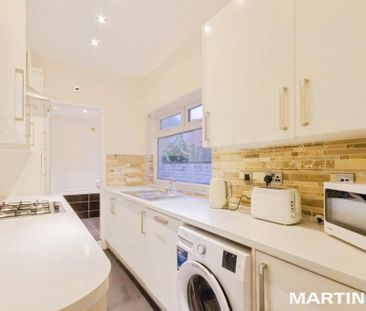 3 bedroom terraced house to rent - Photo 6