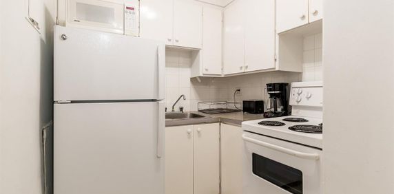 1 Bedroom - 3505 Sainte-Famille,, Montréal - Photo 2