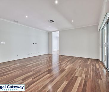 31 Aubin Grove Link, AUBIN GROVE WA 6164 - Photo 1