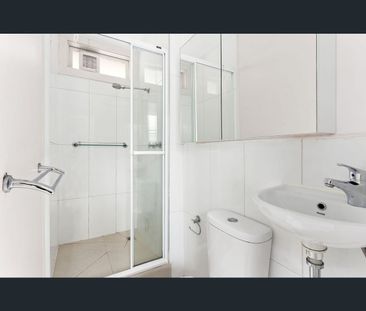 109/44 Barkly Street, St Kilda, Vic 3182 - Photo 2