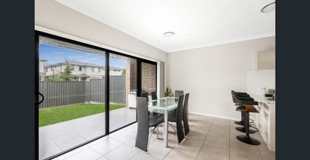 Modern Family Living - Photo 4