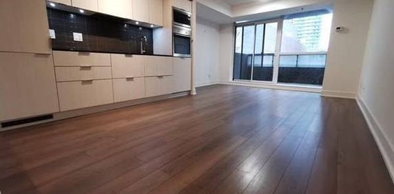 1 Bed & 1 Bath - Picasso Condos - 318 Richmond St West - Photo 2