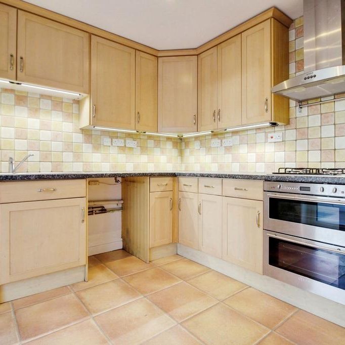 2 bedroom semi-detached house to rent - Photo 1