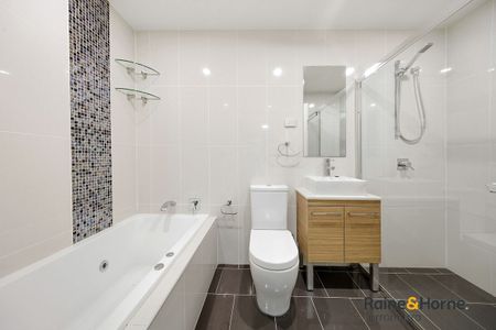 Sophisticated First-Floor Two-Bedroom Apartment in Prime Turramurra Location - Photo 5