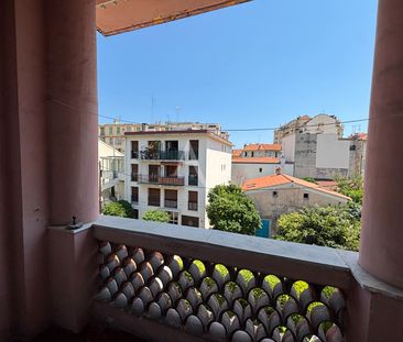 Location Appartement 3 pièces 61m² NICE 06000 - Photo 6