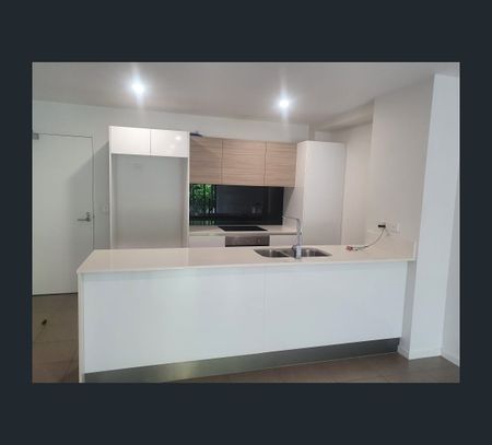 2308/1-7 Waterford, Bundall, Qld 4217 - Photo 5